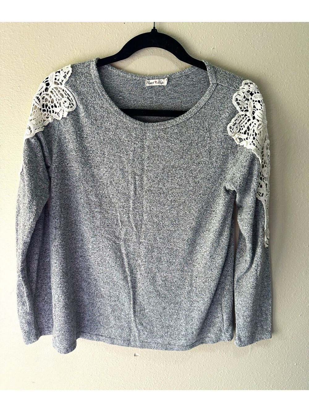 Heart & Hips girls Knit Top M Gray/White Lace Accents Long Sleeve Crew